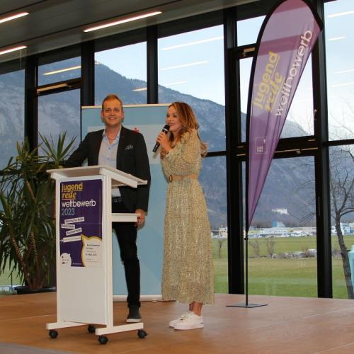 Bezirksredewettbewerb