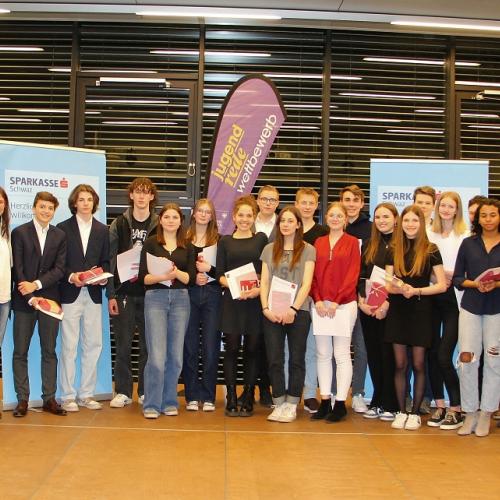 Bezirksredewettbewerb