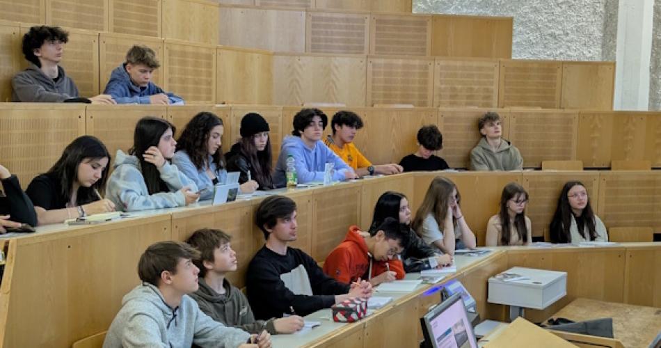 UNI 2025